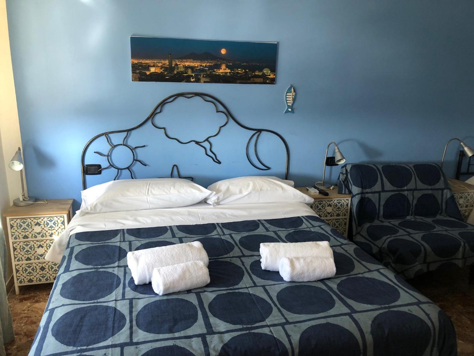 Marina Sky 8 Deluxe * Napels