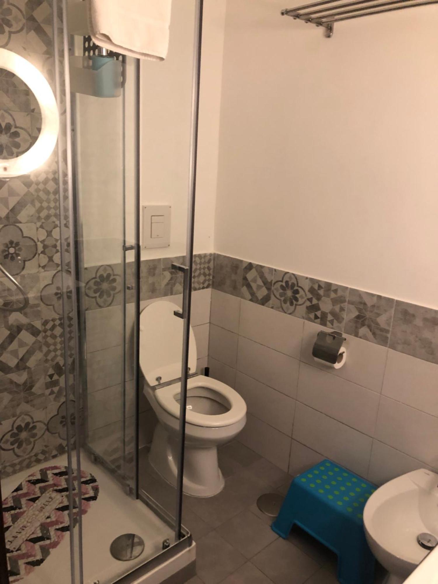 Marina Sky 8 Deluxe *